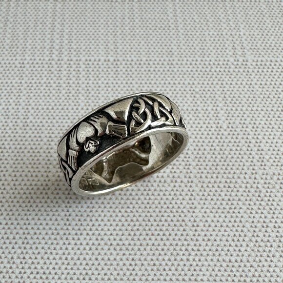 Sterling Silver Claddagh Ring Size 8.5 Irish Jewelry - Picture 5 of 7